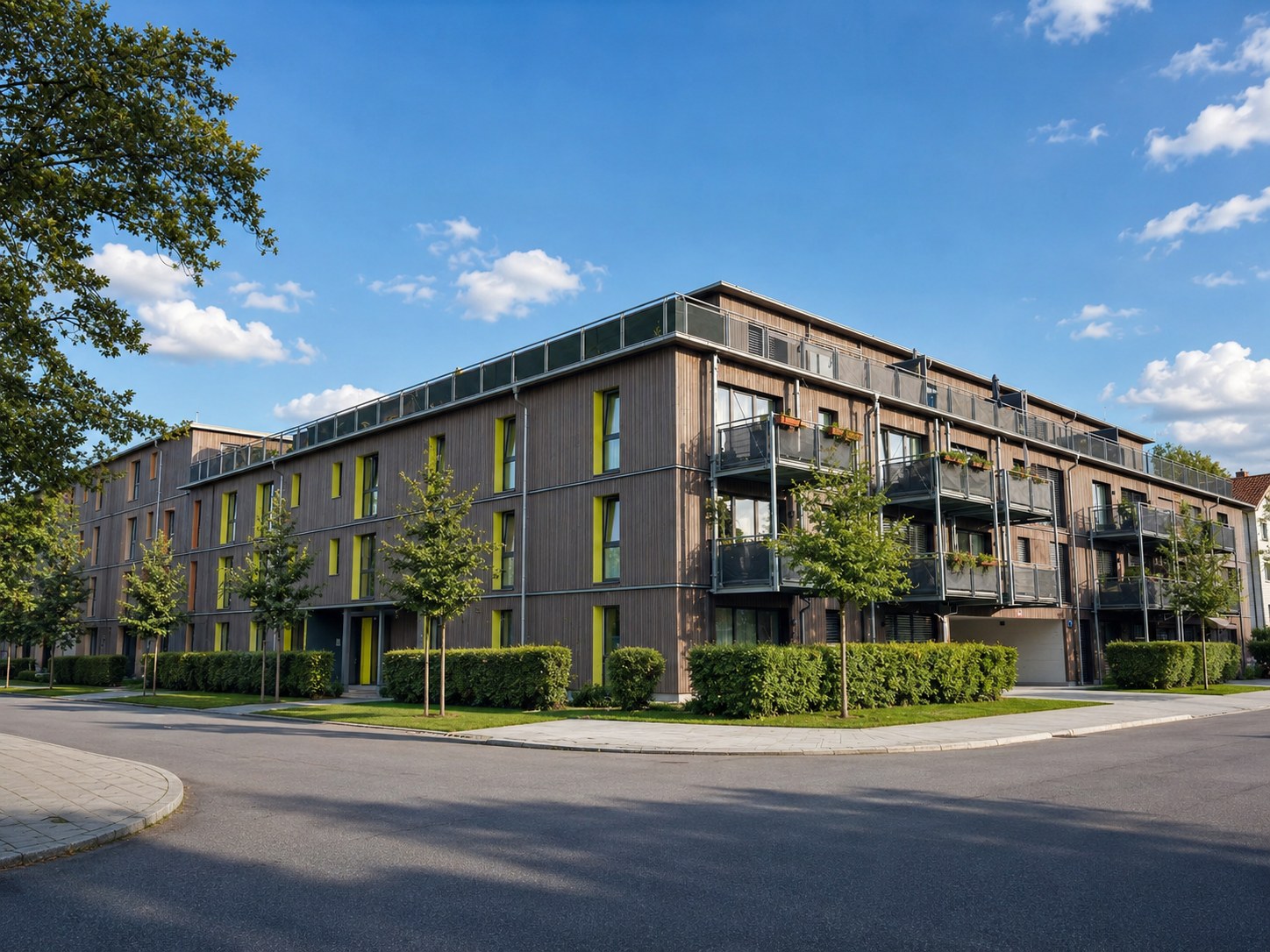 Moderner Wohnungsbau mit Holzfassade